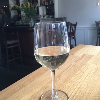 Range - Oregon Pinot Grigio by the glass - New American Near Me - Chicago, Illinois Range - Oregon Pinot Grigio by the glass - New American Near Me - Chicago, Illinois