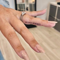 Skin Effects by Lisa - Tiny tattoo