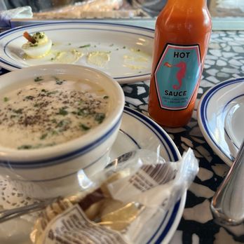 Popi's Oysterette - Seafood Near Me - San Francisco, California