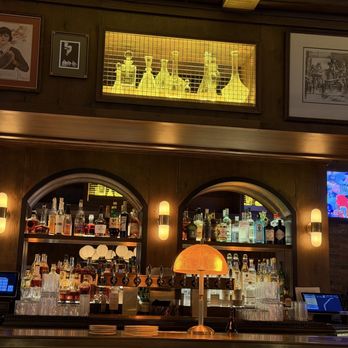 Corner Chophouse - Steakhouses Near Me - Winter Park, Florida