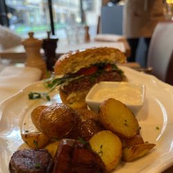 Baroche - Black Angus Burger