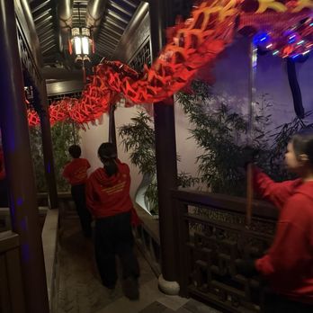 Lan Su Chinese Garden - The dragon lights passing by. - Botanical Gardens Near Me - Portland, Oregon Lan Su Chinese Garden - The dragon lights passing by. - Botanical Gardens Near Me - Portland, Oregon