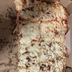 Bono Pizza - What in the world is this?  Chicken bacon ranch and supposed to be half pepperoni/ sausage.