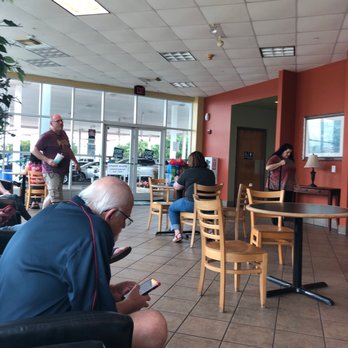 Car Spa - Waiting waiting - Car Wash Near Me - Webster, Texas