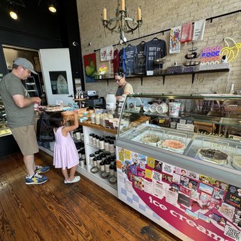 The Culinary Room - Desserts Near Me - Lockhart, Texas