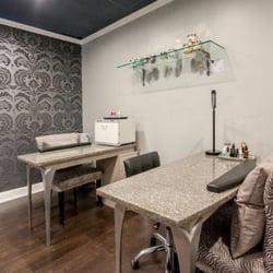 Hair Salon Body & Soul - Nail Area