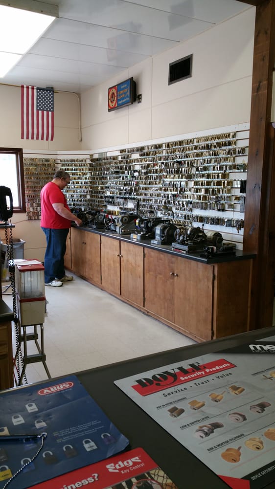 PAUL’S LOCK & KEY SHOP Updated October 2024 16 Reviews 1303 N Broadway Ave, Rochester