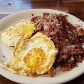 Lumber Inn - Corned beef hash and 2 eggs over medium - Breakfast & Brunch Near Me - Delafield, Wisconsin