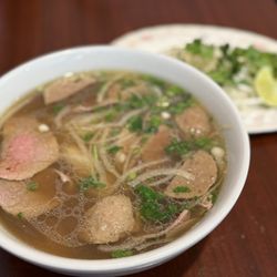 Pho Kietzke - Phở Tái Bò Viên
