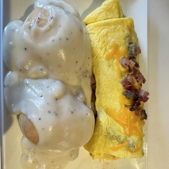Zoe Coffee & Kitchen - Meat Lovers Omelette - Coffee & Tea Near Me - Pullman, Washington Zoe Coffee & Kitchen - Meat Lovers Omelette - Coffee & Tea Near Me - Pullman, Washington