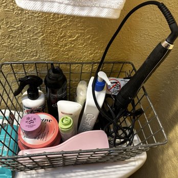 Lakeview Lodge - They have a basket for organizing - Hotels Near Me - Harrison, Idaho Lakeview Lodge - They have a basket for organizing - Hotels Near Me - Harrison, Idaho