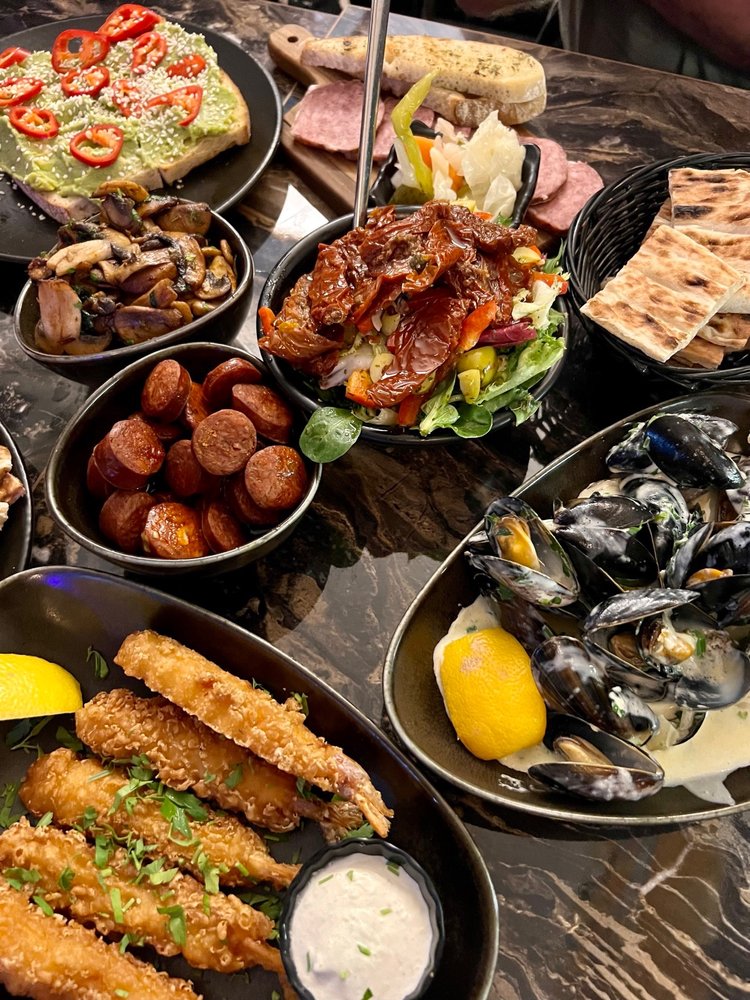 EFES WINE AND TAPAS BAR Updated July 2024 16 Photos 4 Chalfont