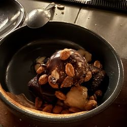 Maxwells Trading - Brownie sundae with caramelized bananas