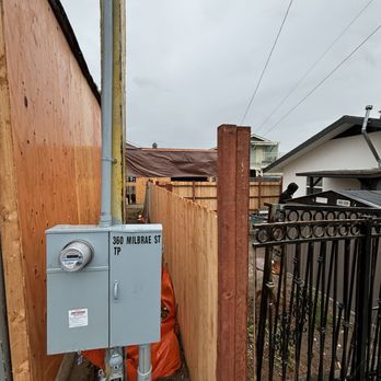 R & J Electric - Temp power pole - Electricians Near Me R & J Electric - Temp power pole - Electricians Near Me