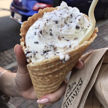 Kilwins Ice Cream - Chocolate - Fudge - Toasted Coconut - Desserts Near Me - Alexandria, Virginia