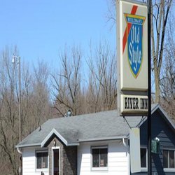 River Inn Bar
