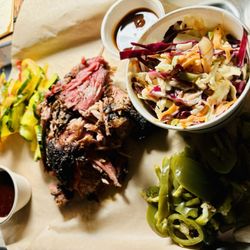 Downtown Barbecue - Pulled pork classic coleslaw