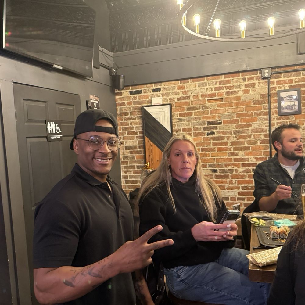 The Sushi Class - Jaleel chatting with excited novice sushi students at Forty Second Brew Co. in Kingston, MA! - Cooking Classes Near Me - Southington, Connecticut