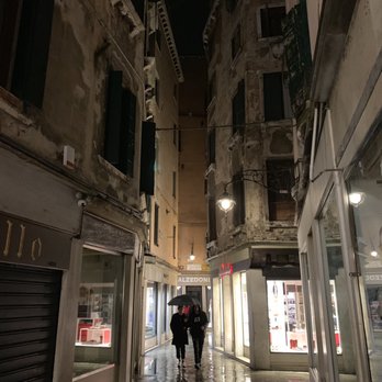 Trattoria ala Scala - Somewhere around the corner from the restaurant in the heart of Venezia. - Seafood Near Me - Venezia, VE Trattoria ala Scala - Somewhere around the corner from the restaurant in the heart of Venezia. - Seafood Near Me - Venezia, VE