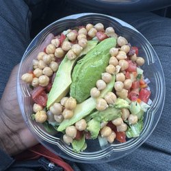 Niecys Fabulous Juice Bar - Mediterranean bowl