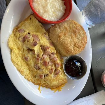 Ruby Slipper Central Business District - Omelet - Breakfast & Brunch Near Me - New Orleans, Louisiana Ruby Slipper Central Business District - Omelet - Breakfast & Brunch Near Me - New Orleans, Louisiana