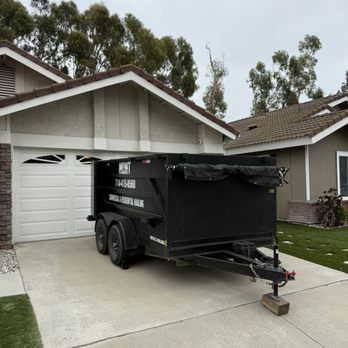Mont Dumpsters - 12 Cubic Yard Dumpster Rental - Dumpster Rental Near Me Mont Dumpsters - 12 Cubic Yard Dumpster Rental - Dumpster Rental Near Me