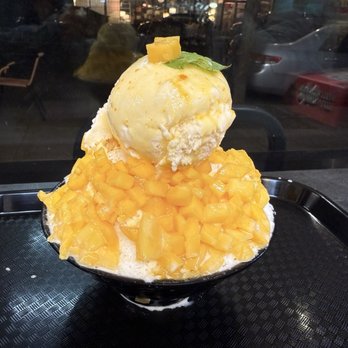 Tsuki - Regular size mango bingsu - Ice Cream & Frozen Yogurt Near Me - Portland, Oregon