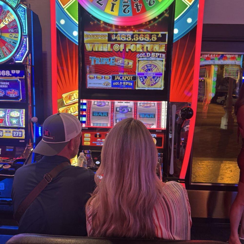 Fremont Street Experience - Casinos Near Me - Las Vegas, Nevada Fremont Street Experience - Casinos Near Me - Las Vegas, Nevada