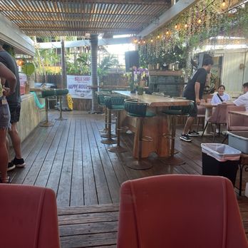 Belle Surf Cafe & Lounge - Cafes Near Me - Paia, Hawaii Belle Surf Cafe & Lounge - Cafes Near Me - Paia, Hawaii