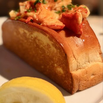 RH Rooftop Restaurant at RH Oak Brook - Lobster roll - Breakfast & Brunch Near Me - Oak Brook, Illinois