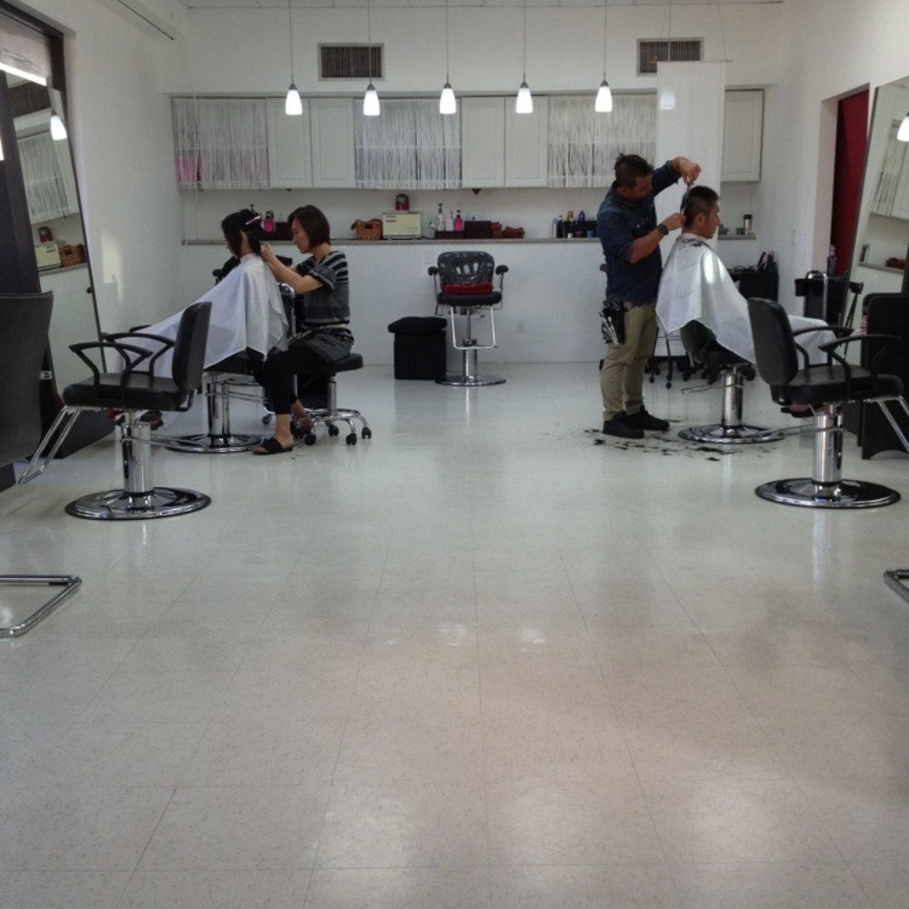 Axis Hair - View from waiting area. - Hair Salons Near Me - Honolulu, Hawaii Axis Hair - View from waiting area. - Hair Salons Near Me - Honolulu, Hawaii