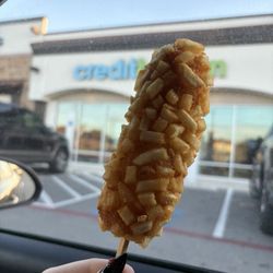 Pelicana GO & Matcha Cafe Maiko - Potato and mozzarella corn dog