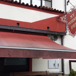 My Friends Pub - L'insegna d'ingresso. Di un luogo a metà tra stile montano e Pub Irlandese.