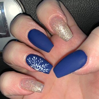 Sparks Nail Spa - Blue matte with hand drawn snowflake and glitter done by Ricky - Nail Salons Near Me - Sparks, Nevada