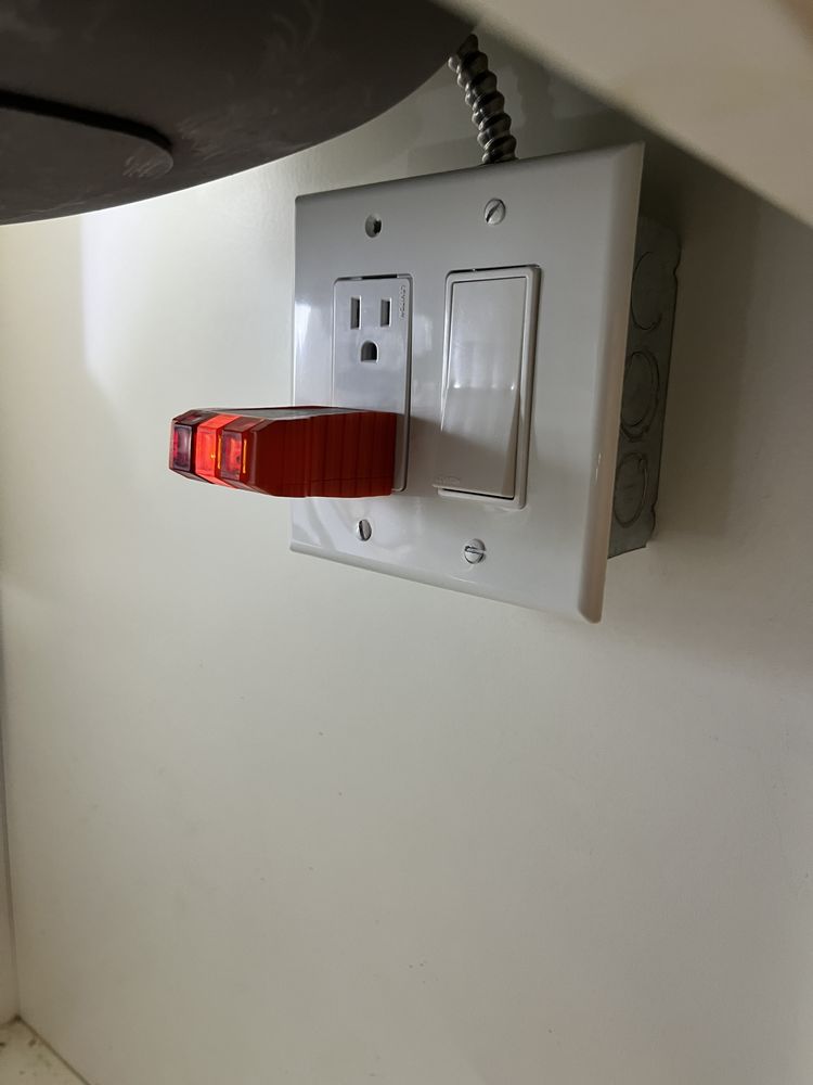 Slide of Mr G's Electrical Handyman