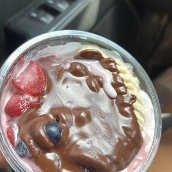 Smoothie King - DISGUSTING DONT EVER COME HERE! they're açaí bowls are spoiled not fresh at all they use expired fruit and it tasted sour! - Health Markets Near Me - Humble, Texas