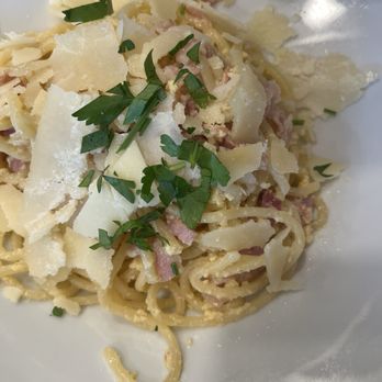 Lucullus Nero - Spaghetti Carbonara - Italian Near Me - Frankfurt, HE Lucullus Nero - Spaghetti Carbonara - Italian Near Me - Frankfurt, HE