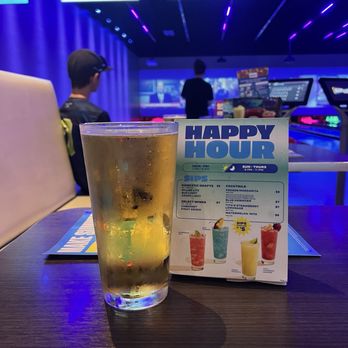 Main Event Humble - Happy hour beer - Bowling Near Me - Humble, Texas Main Event Humble - Happy hour beer - Bowling Near Me - Humble, Texas