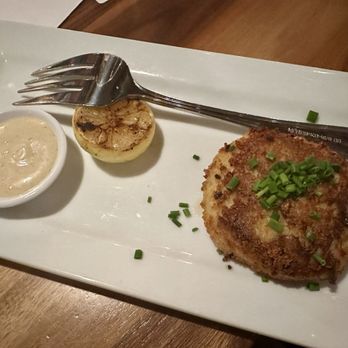 Seasons 52 - Lump Crab Cake 6/2025 - New American Near Me - San Antonio, Texas