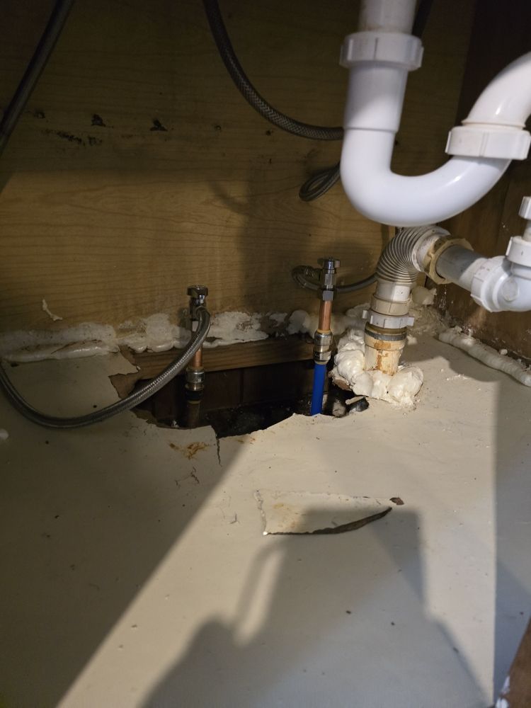 Slide of Genuin Brothers