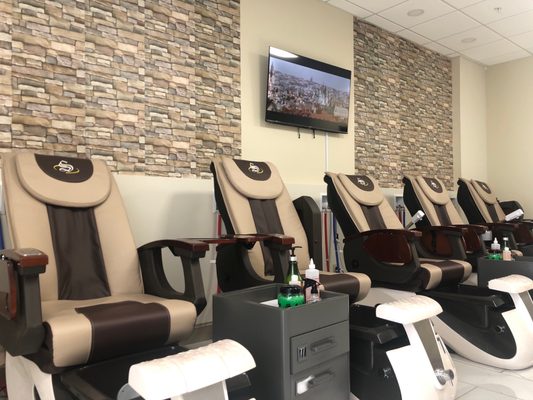 CROWN NAILS & SPA - 114 Photos - Nail Salons - 150 Courthouse Rd