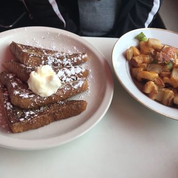 DK Diner - French Toast and side of loaded potatoes - Diners Near Me - Grandview Heights, Ohio