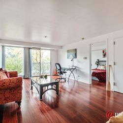 Per my last post, these are the photos posted on Zillow of the beautiful new floors we installed