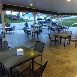 B&E Scoops - Lots of seating