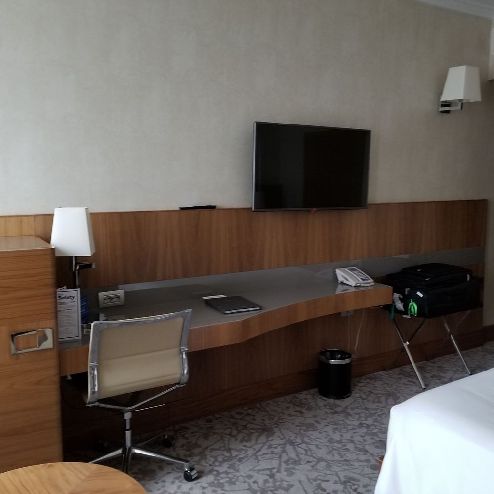 Hilton Milano - Hotels Near Me - Milan, Michigan