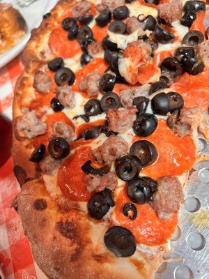 Gianni's Pizza by null