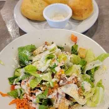 Red's Barbecue & Grillery - Side Salad with Ranch - Barbeque Near Me - Simi Valley, California Red's Barbecue & Grillery - Side Salad with Ranch - Barbeque Near Me - Simi Valley, California