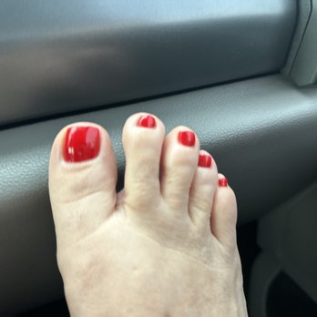 Gossip Nails & Spa - Nail Salons Near Me - Montgomery, Texas