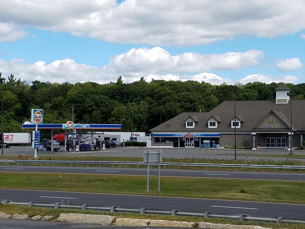 GULF OIL Updated August 2024 10 Photos Mass Trnpk W Bound, Lee