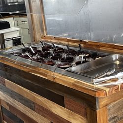 Mondo's Restaurant - Salad bar